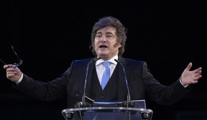 La confianza en el Gobierno cayó por cuarto mes consecutivo, según el índice de la Universidad Di Tella