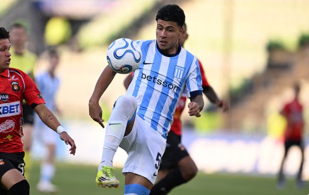 Racing empató 1-1 con Caracas en Venezuela y comprometió su futuro en la Copa Sudamericana