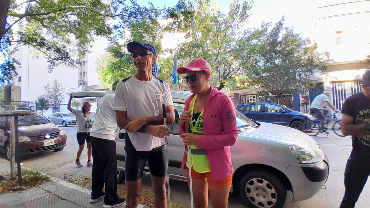 “Juntos a pedal, uniendo océanos” pasó por la ciudad cumpliendo una nueva travesía