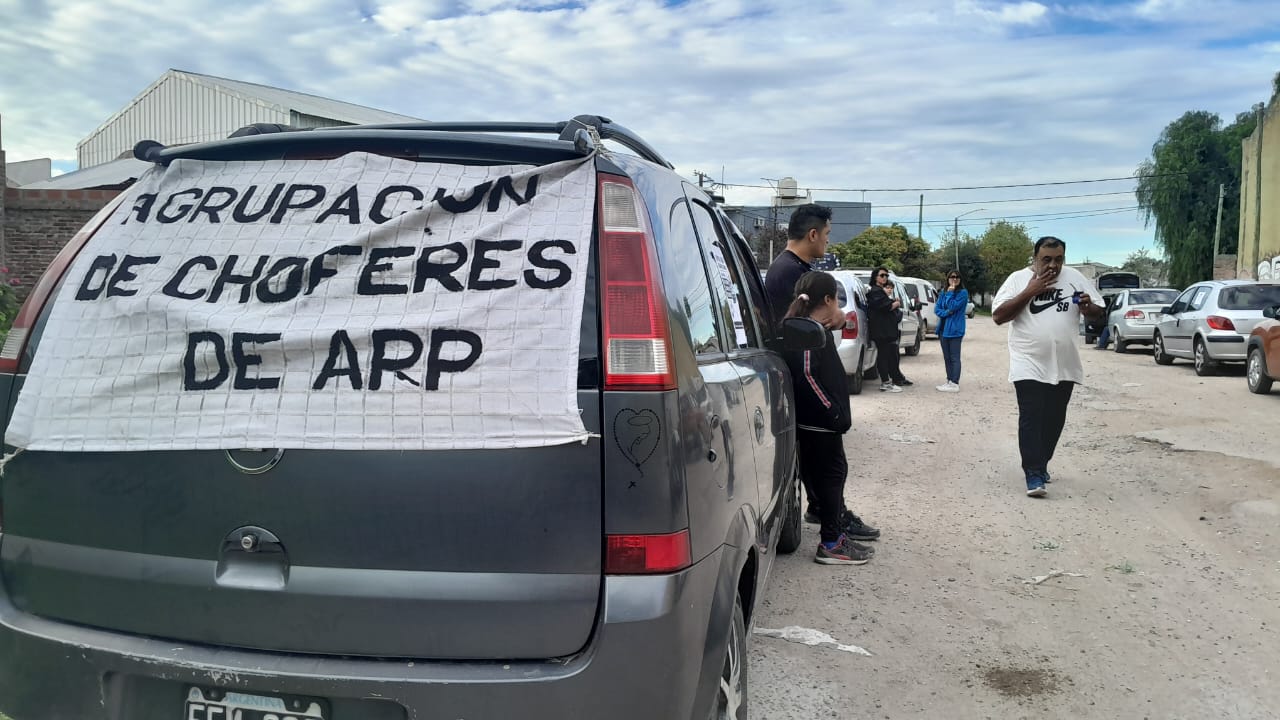 Choferes de Uber reclaman mejoras en la reglamentación que fue aprobada