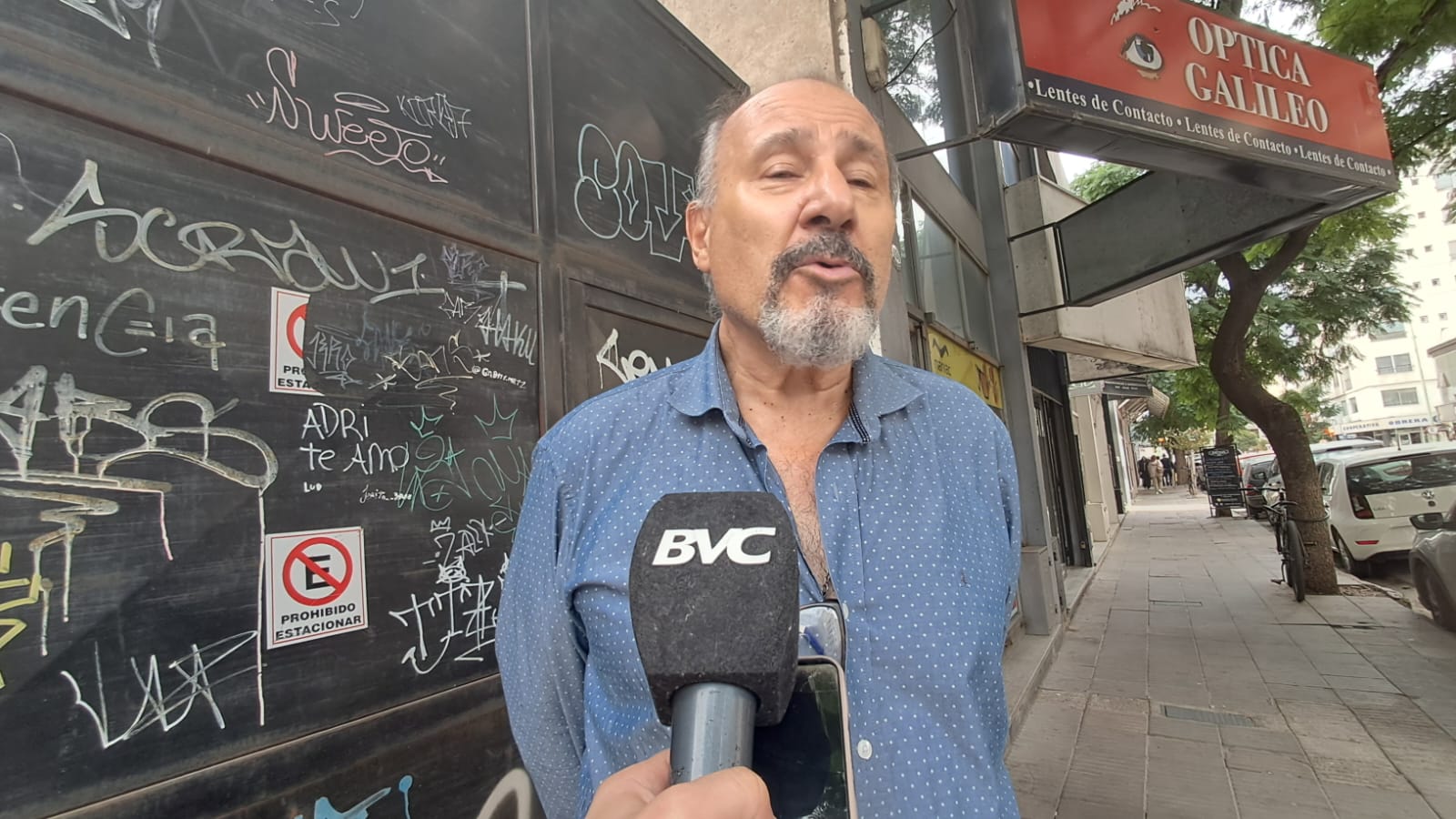 Intentaron estafarlo por el celular utilizando la foto de su hijo fallecido