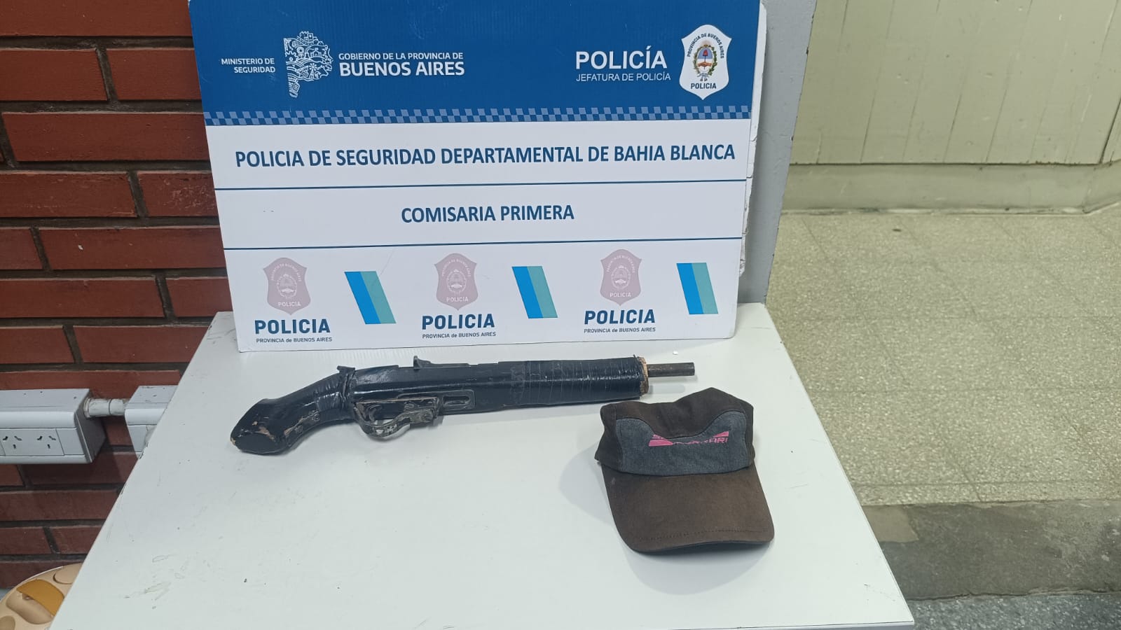 Robó una moto a mano armada y quedó aprehendido