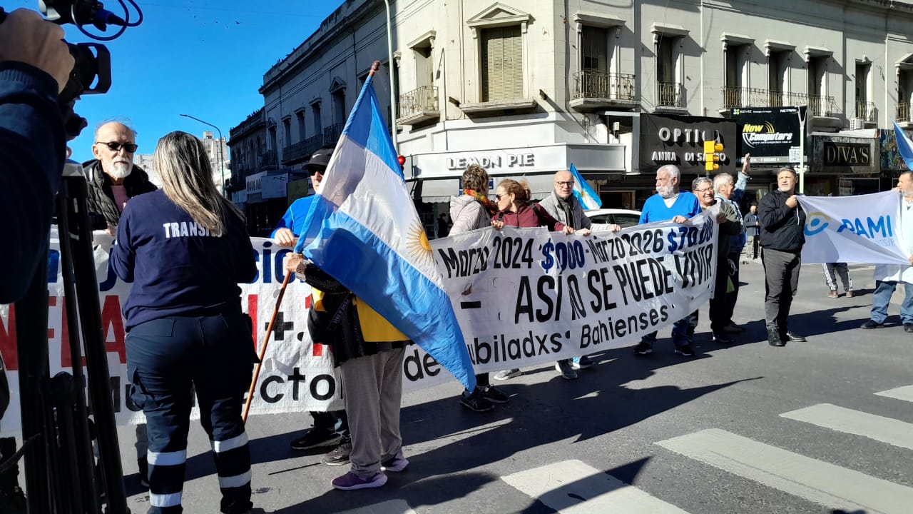 Nuevo semaforazo por parte de los jubilados en la ciudad