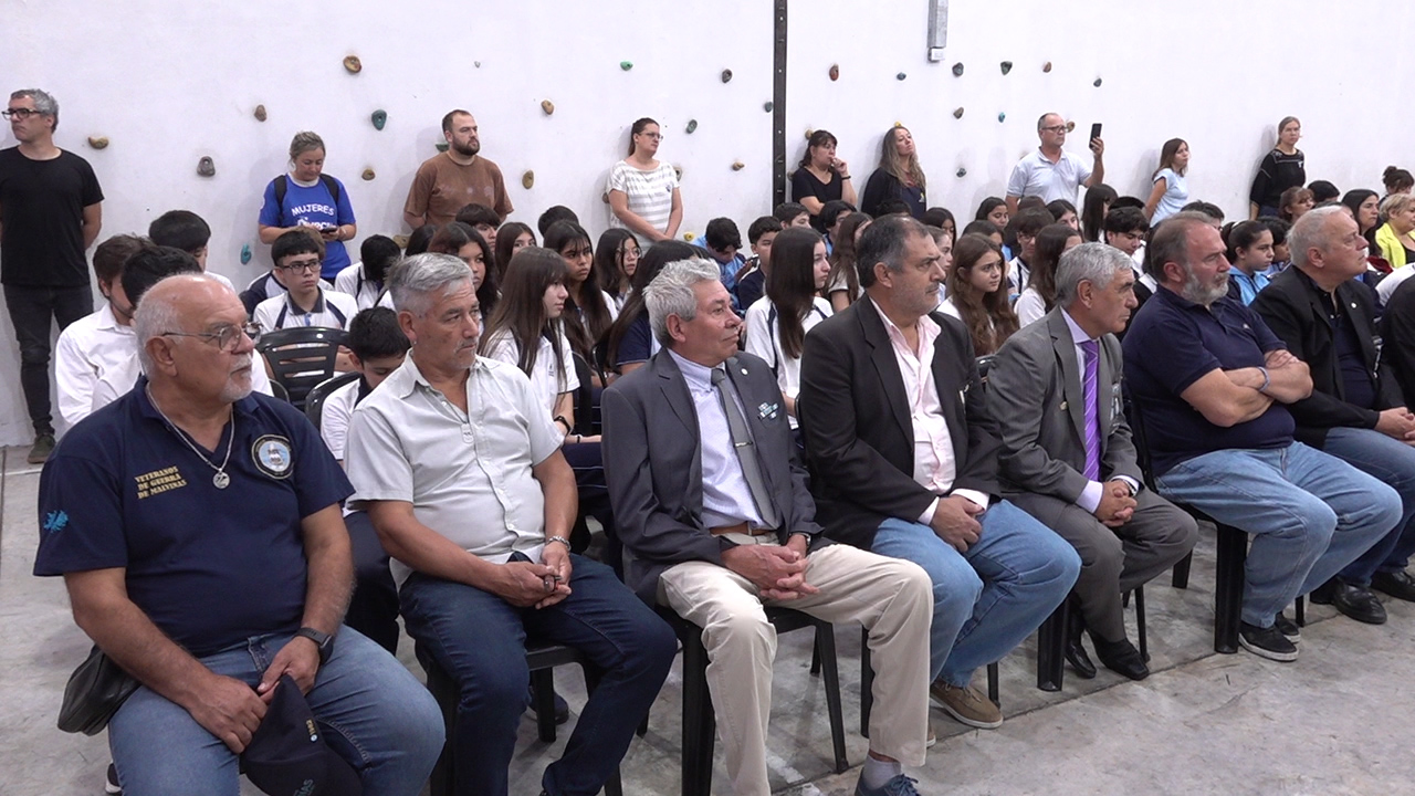 Acto escolar oficial por el “Día del veterano y de los caídos en la guerra de Malvinas”