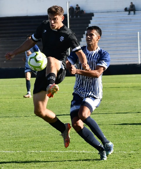 Libertad ganó en la continuidad de la cuarta fecha de la Liga del Sur