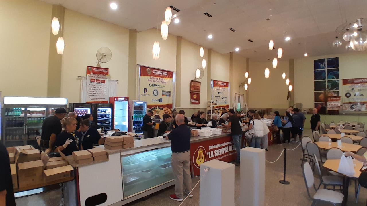 La Siempre Verde: Sentido de pertenencia, trabajo desinteresado y recetas de semana santa