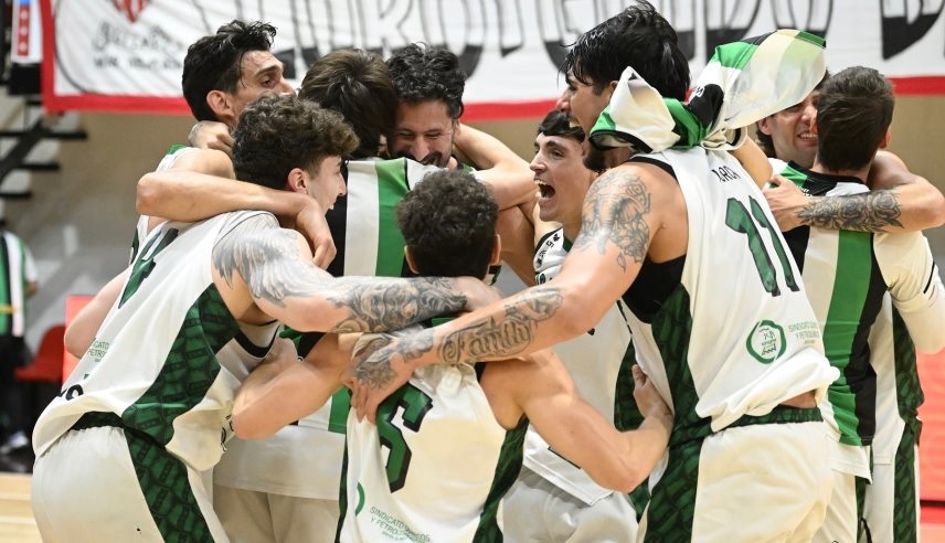 Villa Mitre venció a Quilmes en el último segundo y empató la serie de Reclasificación