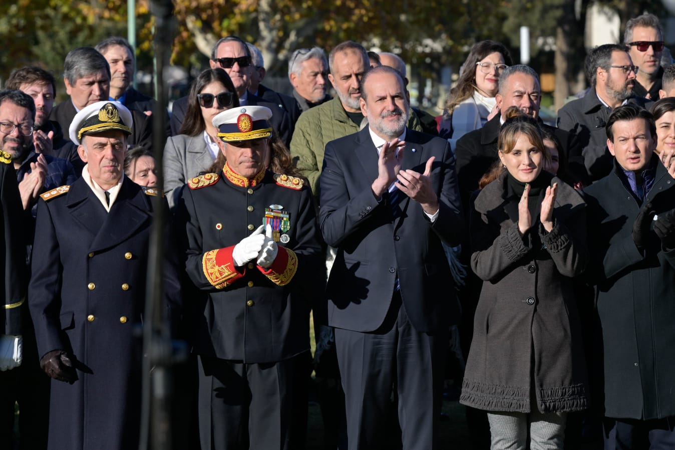 Susbielles habló de “cobijar a los más necesitados” en el acto del 25 de Mayo