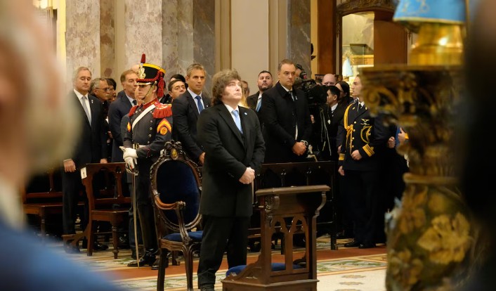 La Iglesia suma señales de descontento en contra del Gobierno y se tensiona el vínculo tras el Tedeum
