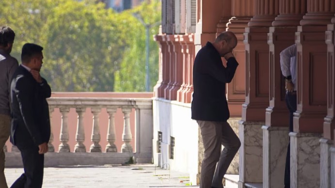 El Gobierno acelera los retiros voluntarios y avanza en la reducción de organismos descentralizados