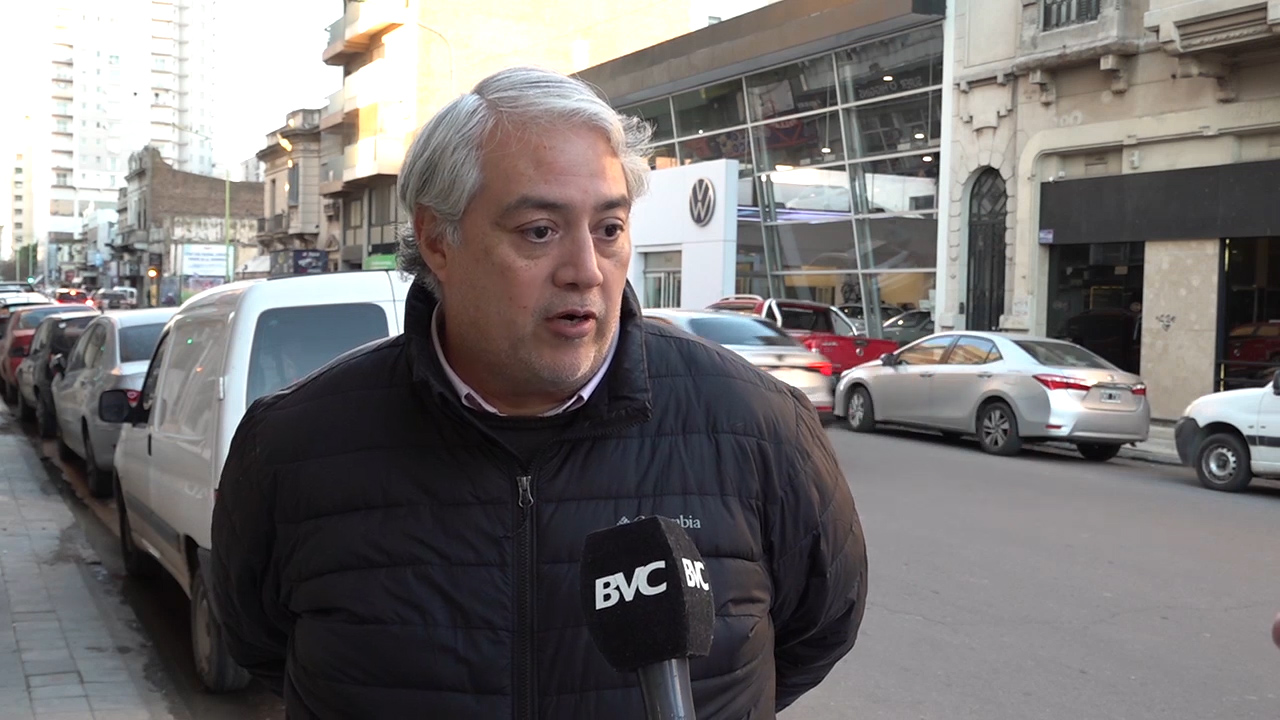 Martín Bustos oficializó su candidatura para presidir la UCR Bahía Blanca
