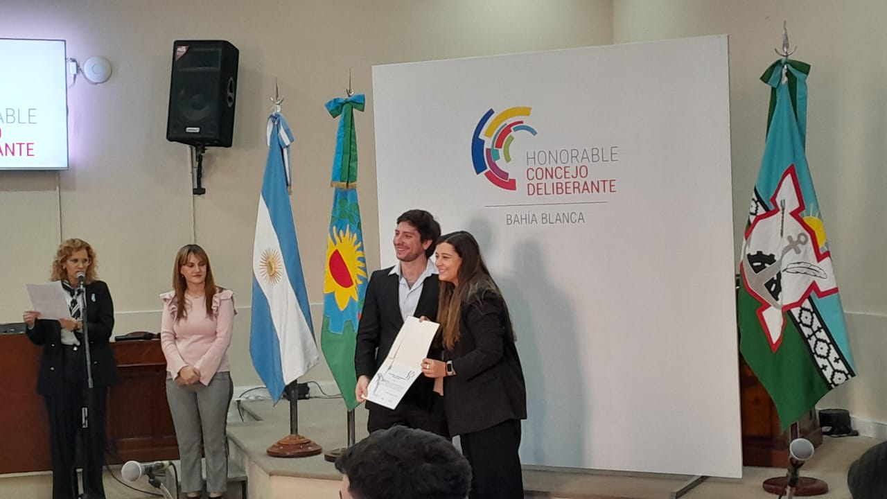 El Concejo Deliberante reconoció a los mejores promedios de la UNS y la UTN