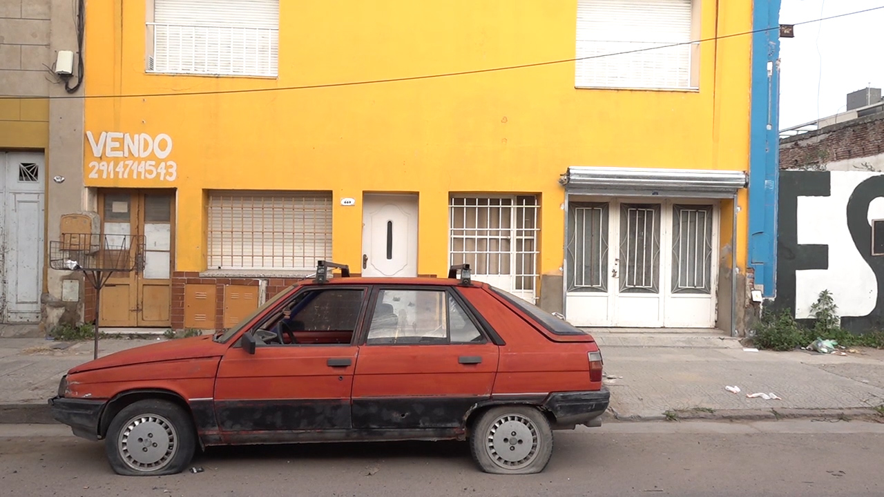 Imputaron al hijo del hombre hallado muerto en una vivienda de calle Soler