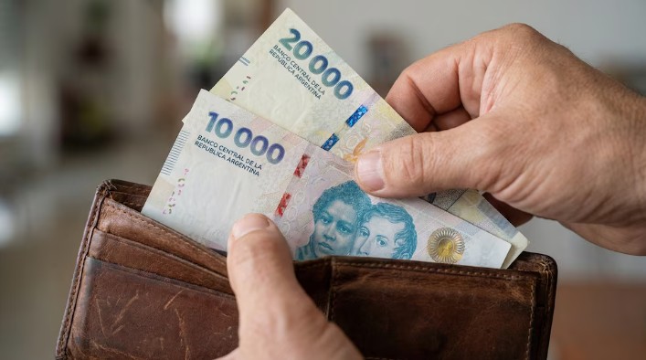 Aguinaldo de junio 2026: qué hacer si no se deposita en la fecha correspondiente