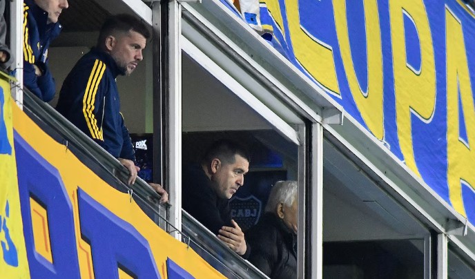 La lista de candidatos de Riquelme para asumir como entrenador de Boca Juniors