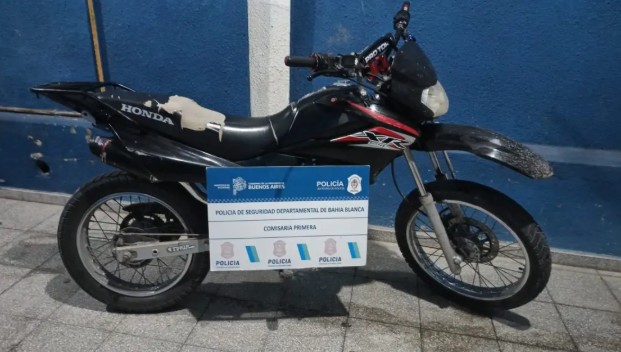 Detuvieron a un hombre por una moto robada