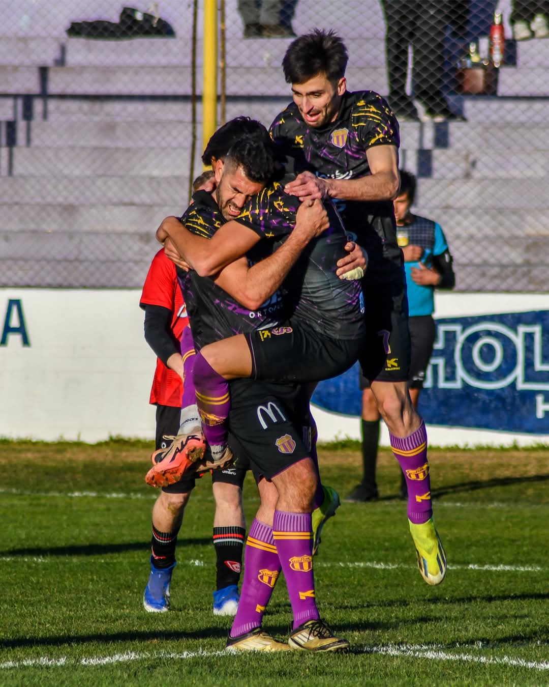 Liga del Sur: Sansinena sorprendió a Olimpo y Rosario fue contundente