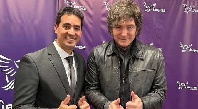 Quién es y cómo piensa Adrián Ravier, el economista que eligió Milei para ser su nuevo vocero presidencial