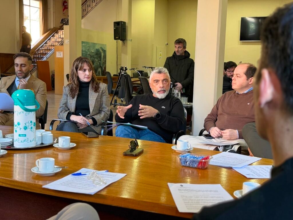 El HCD realizó una reunión de trabajo para analizar la situación de cuidacoches y limpiavidrios en la ciudad