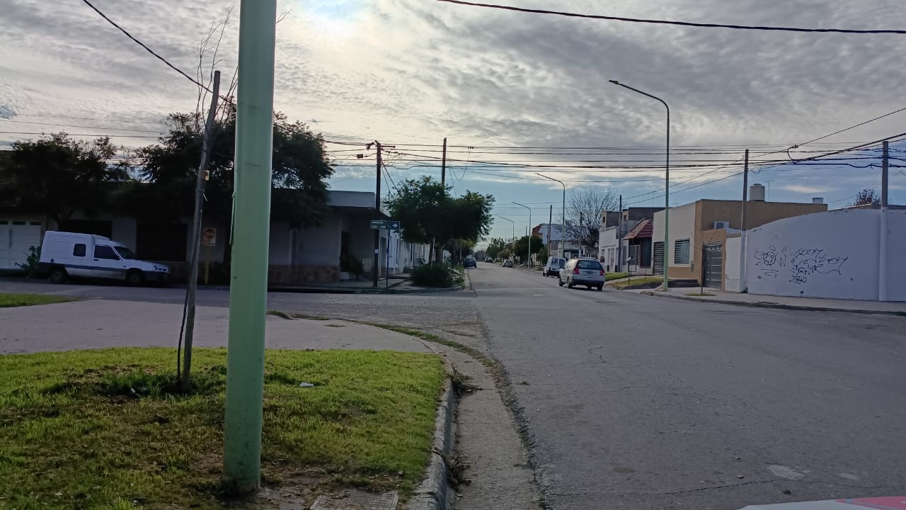 La Sociedad de Fomento del barrio Mariano Moreno pide que se implementen reductores de velocidad en Avellaneda y Mendoza