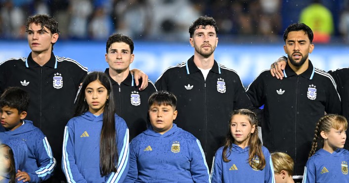 Argentina confirmó a Marcos Senesi como reemplazante de Leonardo Balerdi en la lista para el Mundial