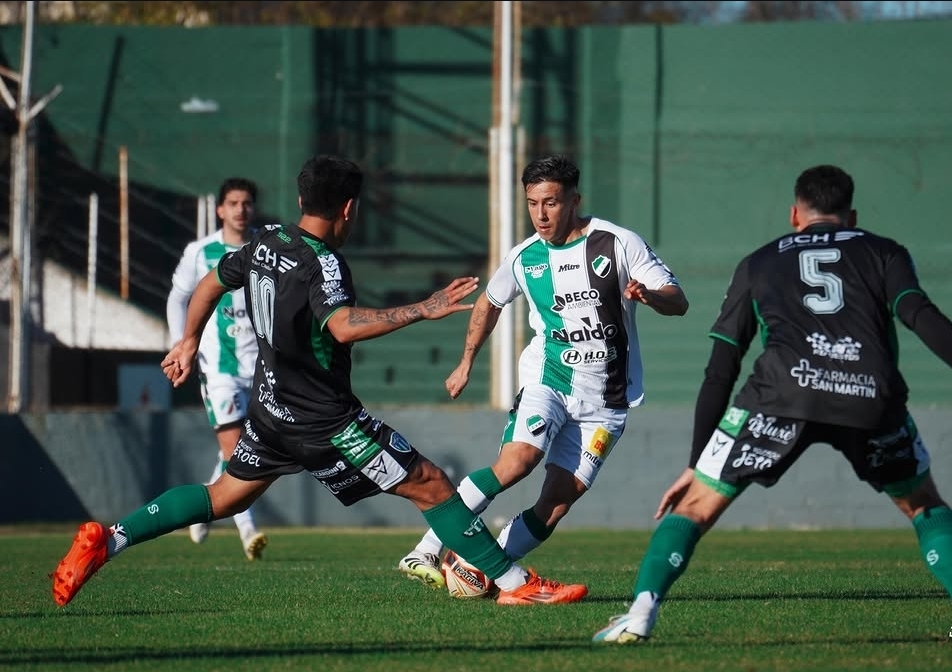 Domingo de empates para Villa Mitre y Olimpo en el Federal