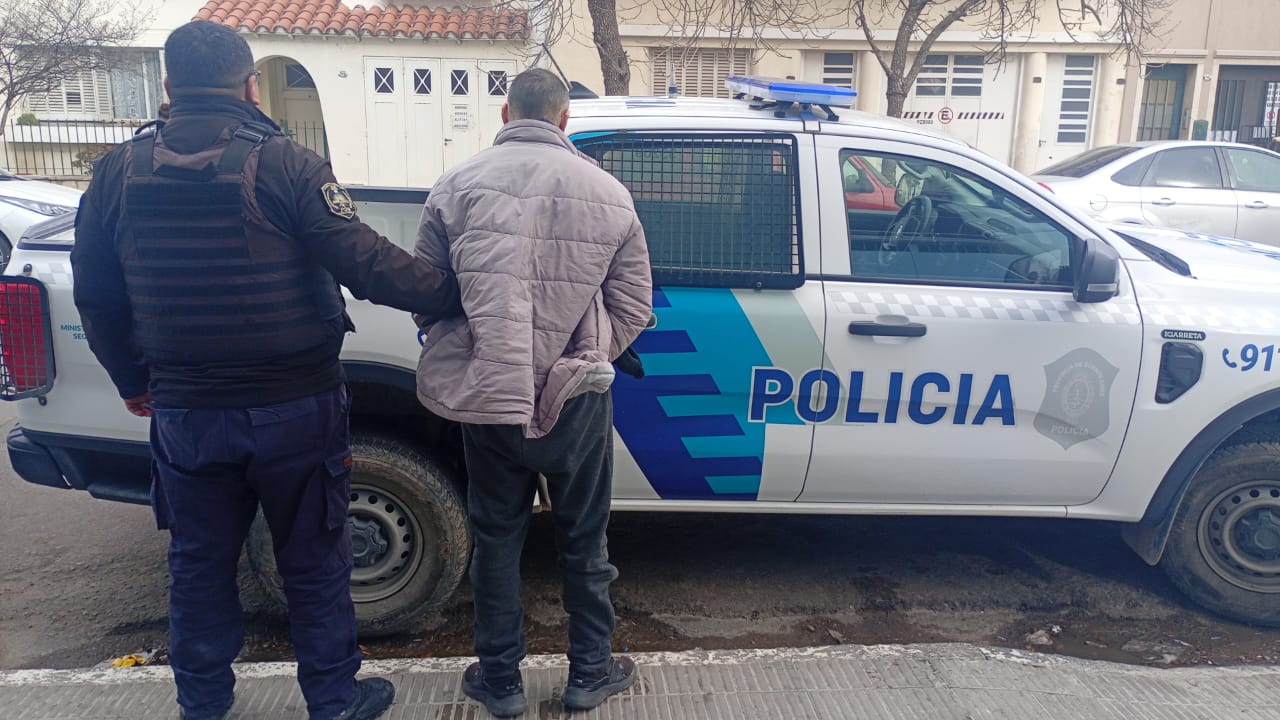 Detuvieron a un hombre que robó más de dos millones y medio de pesos de un taller
