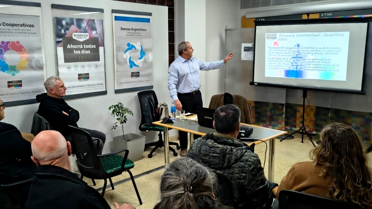 “Cada vez cuesta más llegar a fin de mes”, alertó el economista Ceferino Caiola