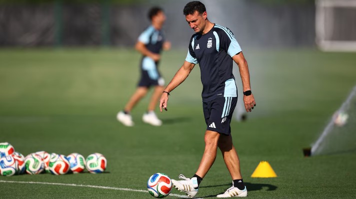 La selección argentina se entrenó por primera vez pensando en la final de la Copa del Mundo ante España