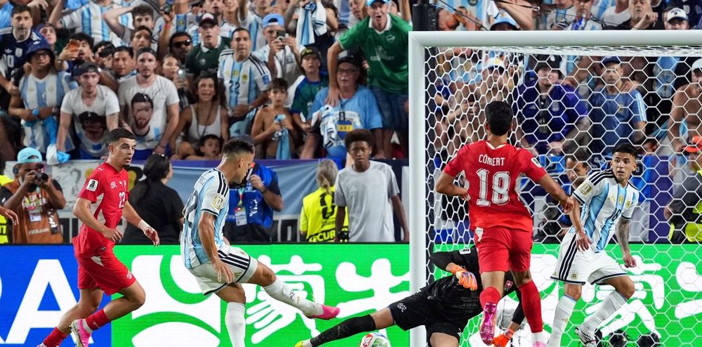 Argentina le ganó un partido durísimo a Suiza y juega la semifinal con Inglaterra
