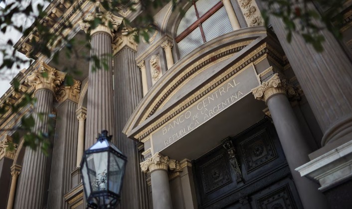 El Banco Central volvió a comprar dólares y las reservas alcanzaron su mayor nivel en casi siete años