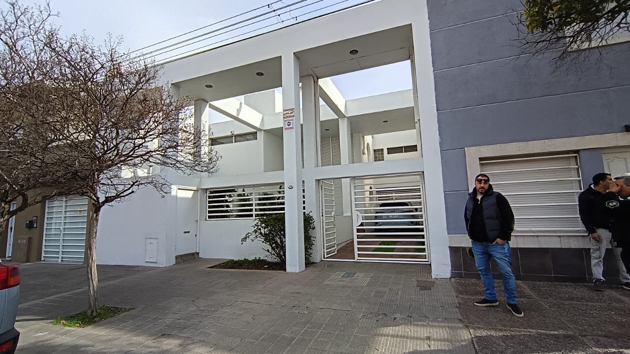 Entradera en el barrio Universitario