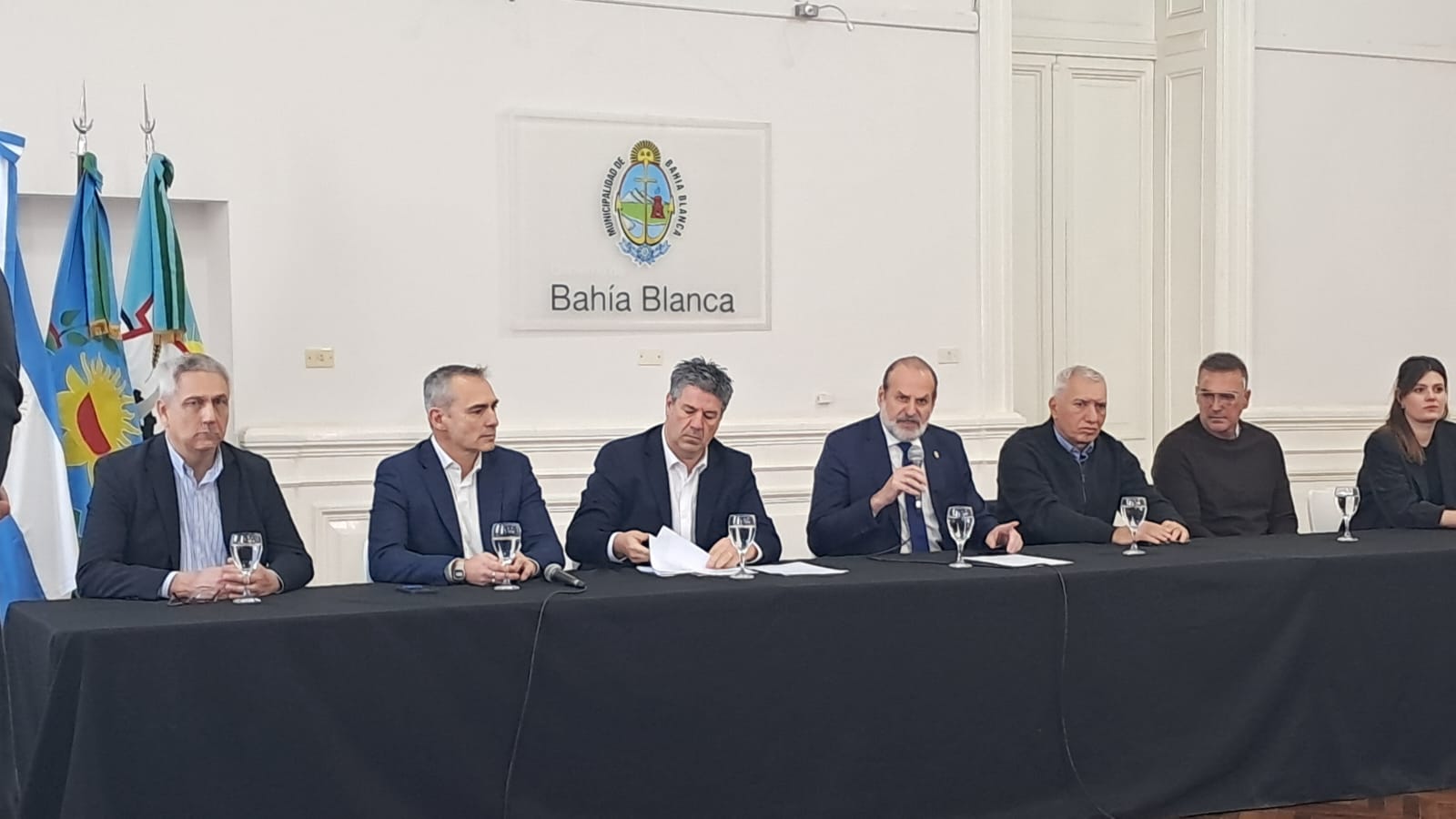 Comercios: El Senado provincial donó 150 millones de pesos y el municipio se hará cargo del dinero que falte para completar la totalidad de los inscriptos