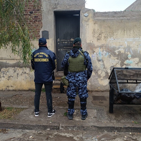 Extorsión desde el penal: allanamientos en Bahía Blanca, Olavarría y Saavedra