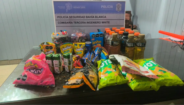 Tres menores robaron en el kiosco del club Huracán y los atraparon