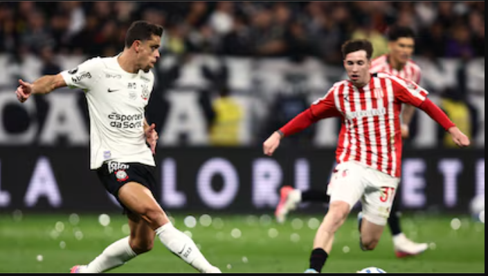 Estudiantes venció 1-0 a Corinthians en Brasil y se clasificó a las semifinales de la Copa Libertadores