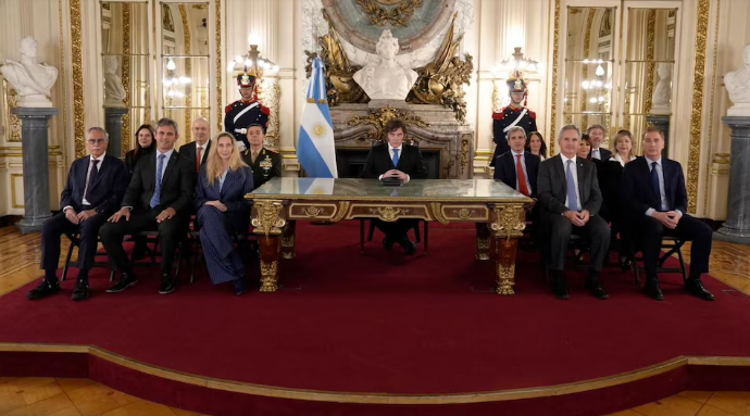 Milei anunció la construcción de una base naval en Tierra del Fuego y sanciones a petroleras que operen en Malvinas