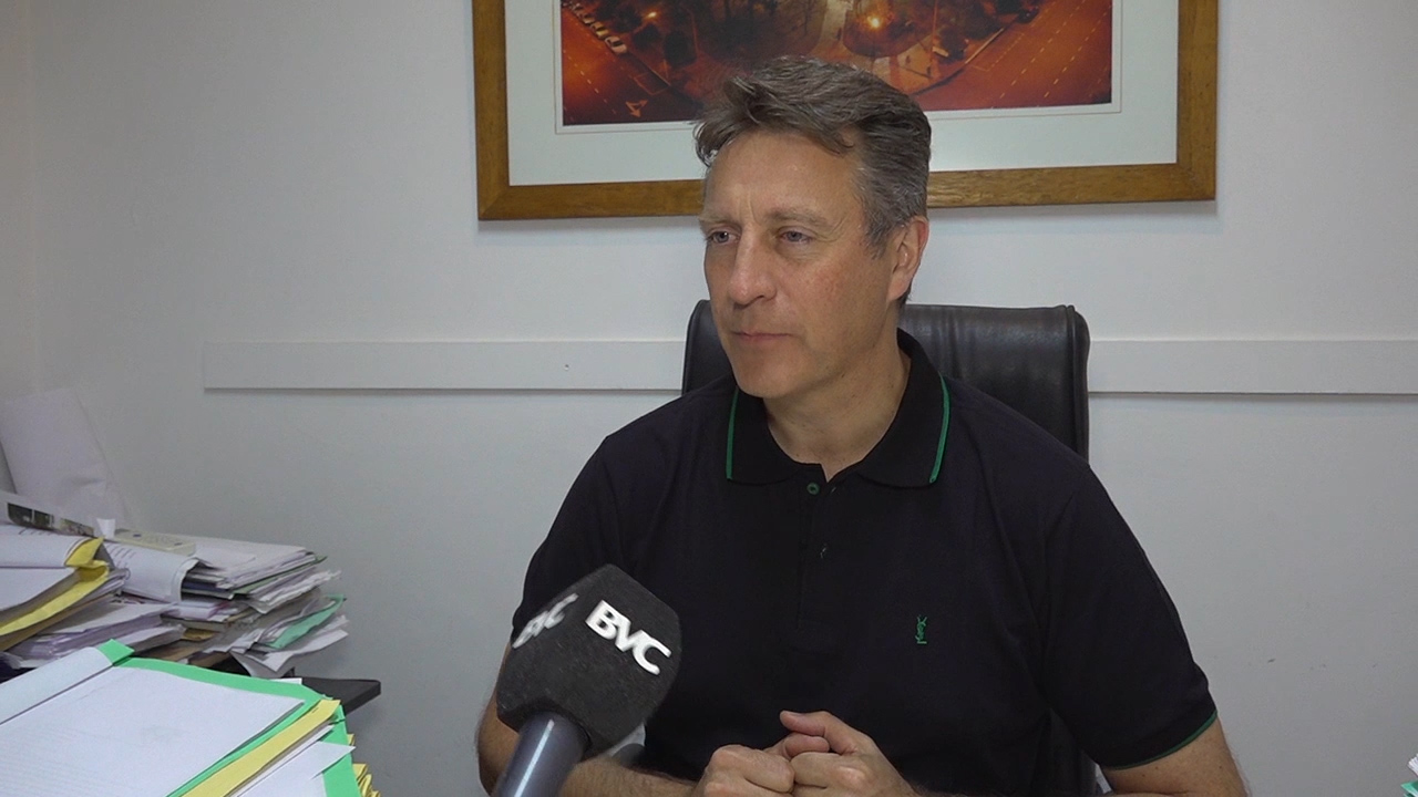 Avanza la obra del acueducto y anticipan la recuperación del tránsito en Brown y Undiano