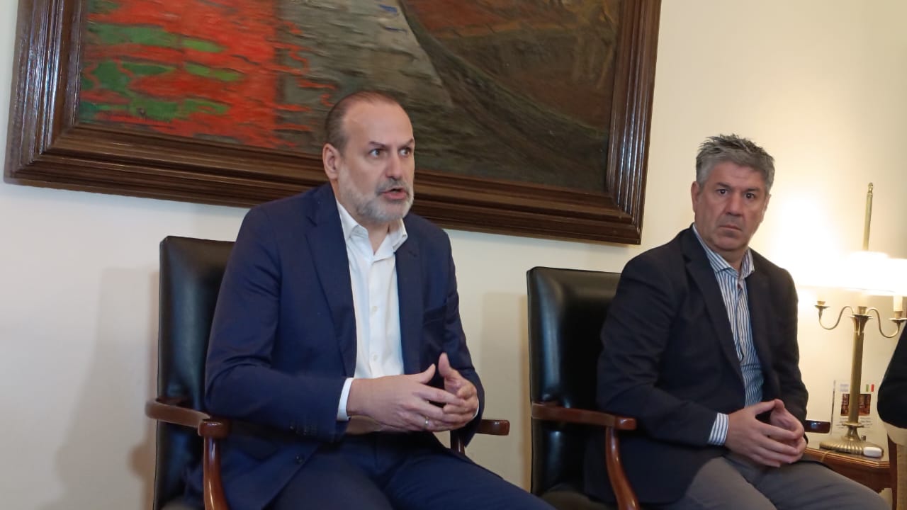 “Si ABSA no invierte en obras, vamos a pedir que la distribución del servicio esté bajo la órbita municipal”