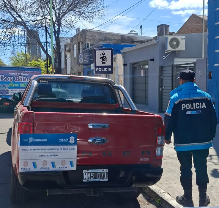Operativo en talleres: retuvieron una camioneta con pedido de secuestro