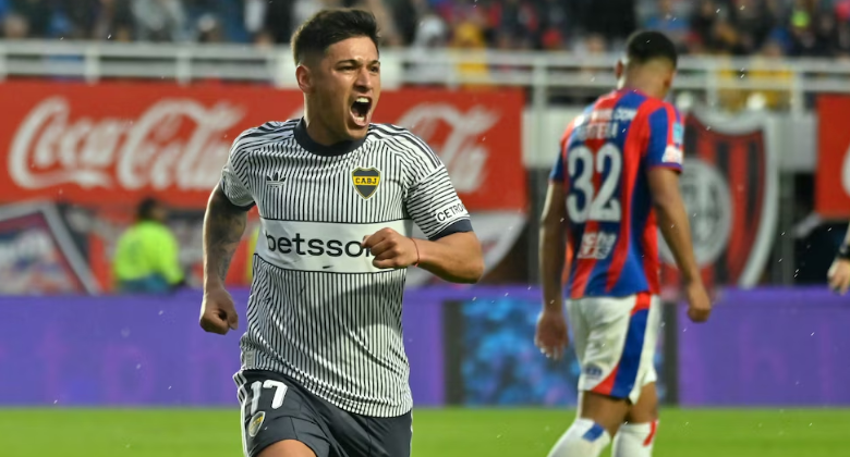 Boca Juniors se impuso en el clásico 2-0 sobre San Lorenzo, que jugó una hora con un hombre menos