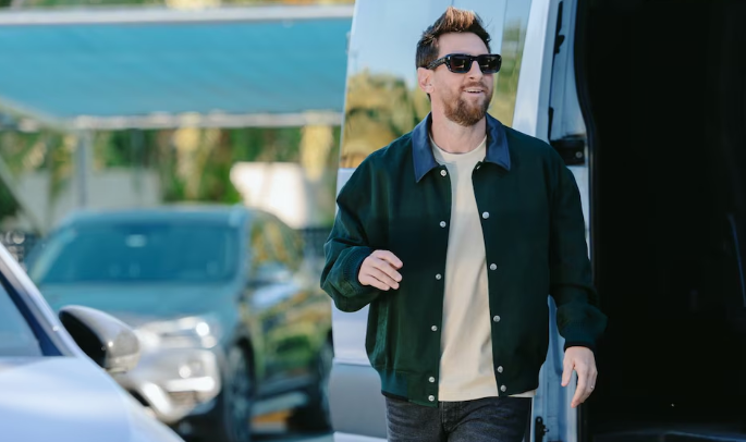 Messi llegó al predio de Ezeiza para su última función con la selección argentina