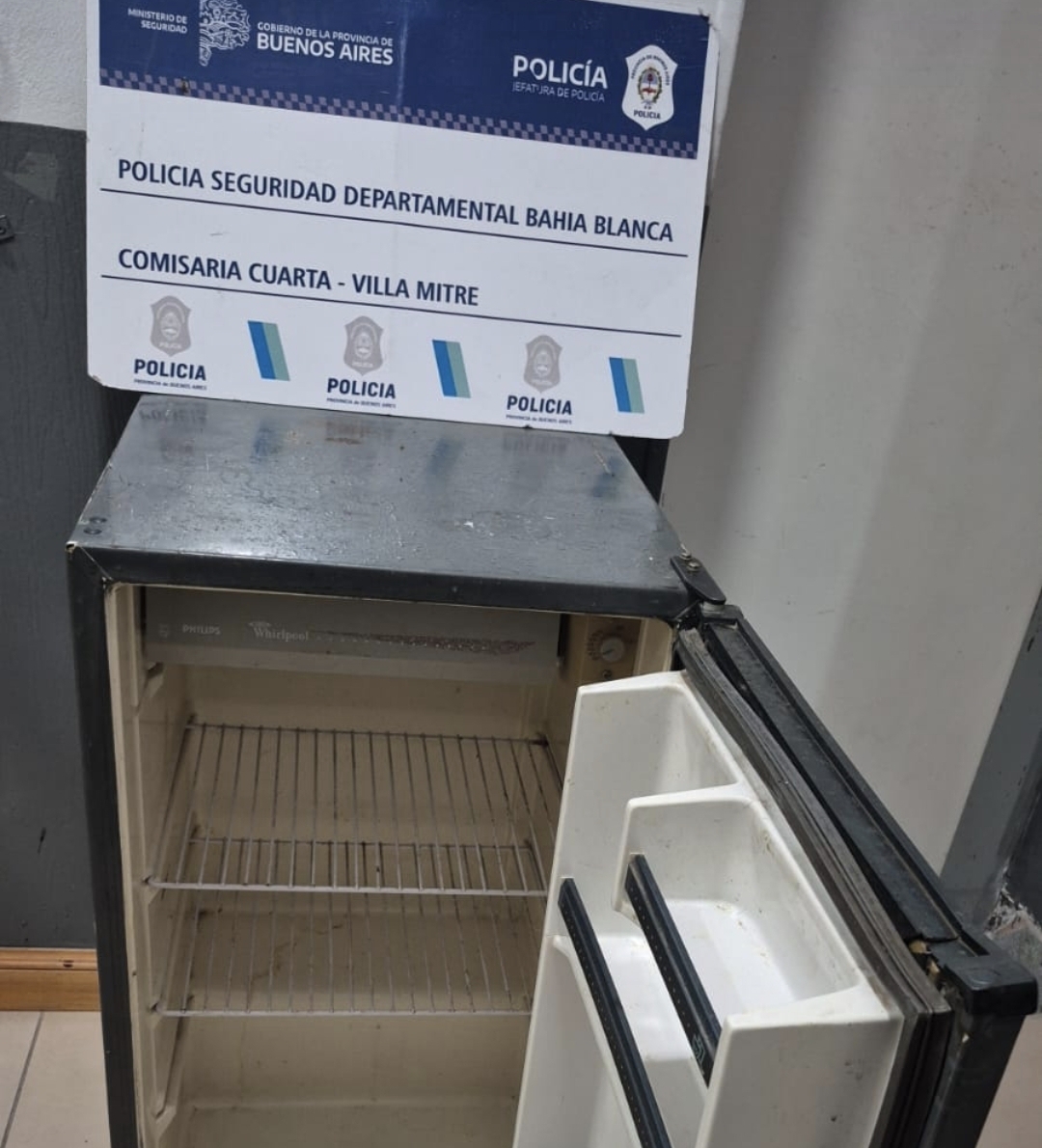 Aprehendieron a un hombre y recuperaron una heladera robada durante un allanamiento
