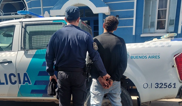 Su ex pareja activó el botón antipánico y lo detuvieron