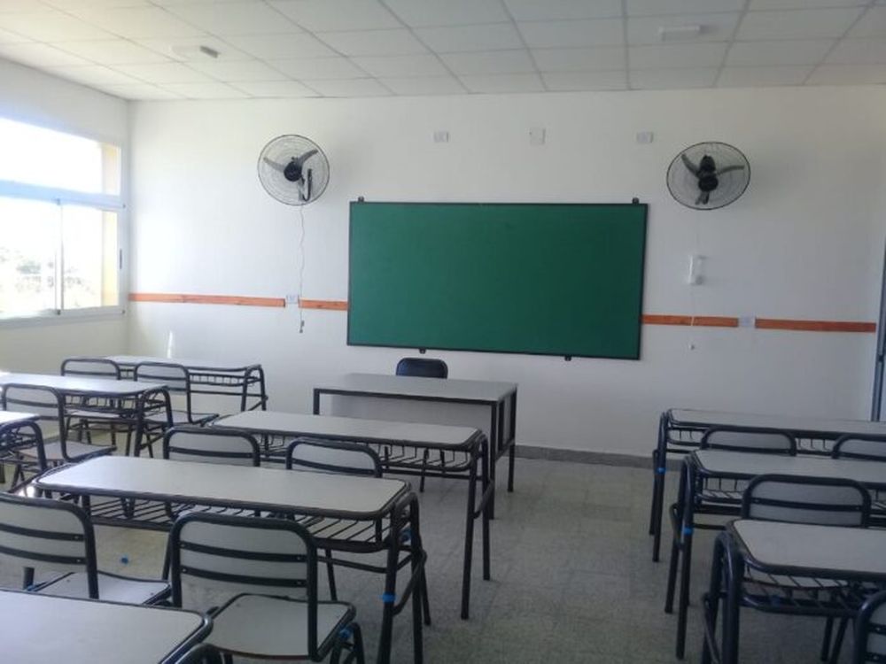 Comienza una semana con marchas y paro de los docentes y universitarios